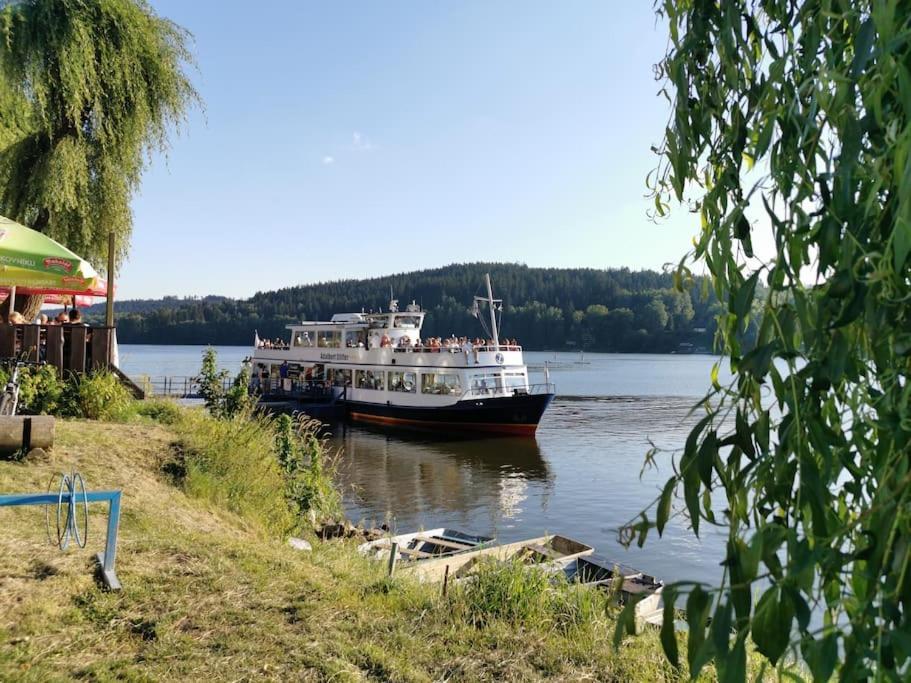 Kovarov  Apartman S Terasou A Vyhledem Na Jezero Lipno מראה חיצוני תמונה
