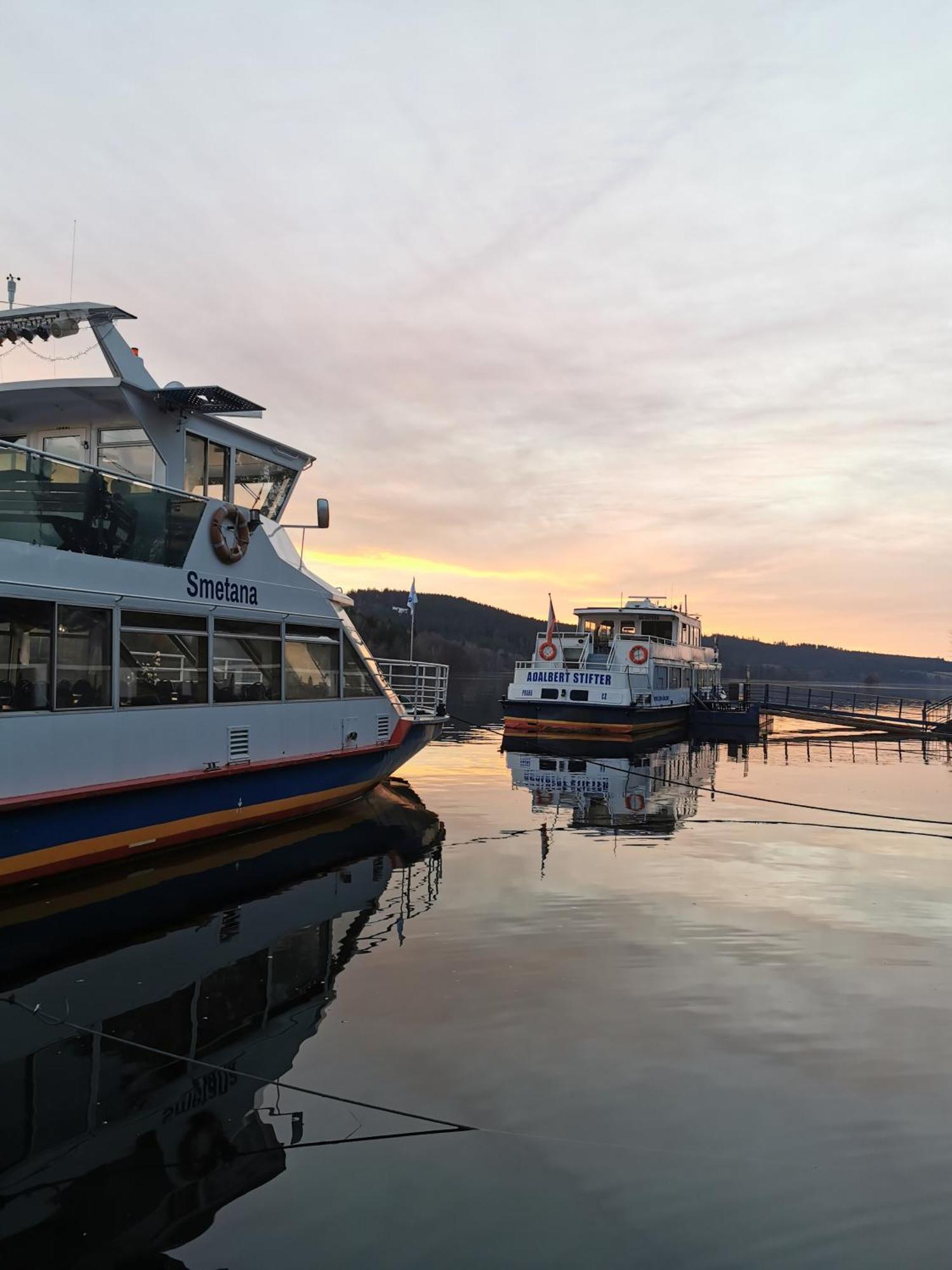 Kovarov  Apartman S Terasou A Vyhledem Na Jezero Lipno מראה חיצוני תמונה